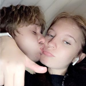 Meet your Posher, Dixie